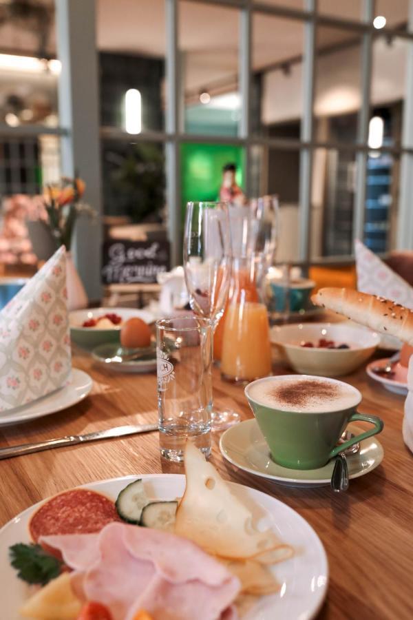 Kolpinghaus Linz Hostel ภายนอก รูปภาพ