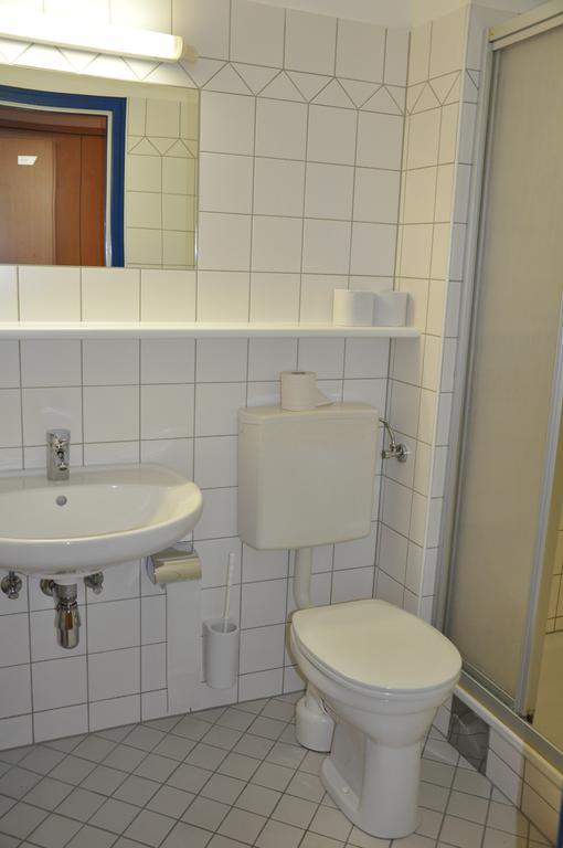 Kolpinghaus Linz Hostel ภายนอก รูปภาพ